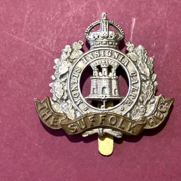 WW1 The Suffolk Regiment Cap Badge1